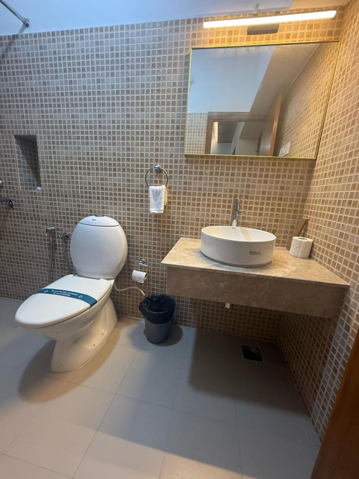 Hanu Reddy Residences Poes Garden Csennai Kültér fotó